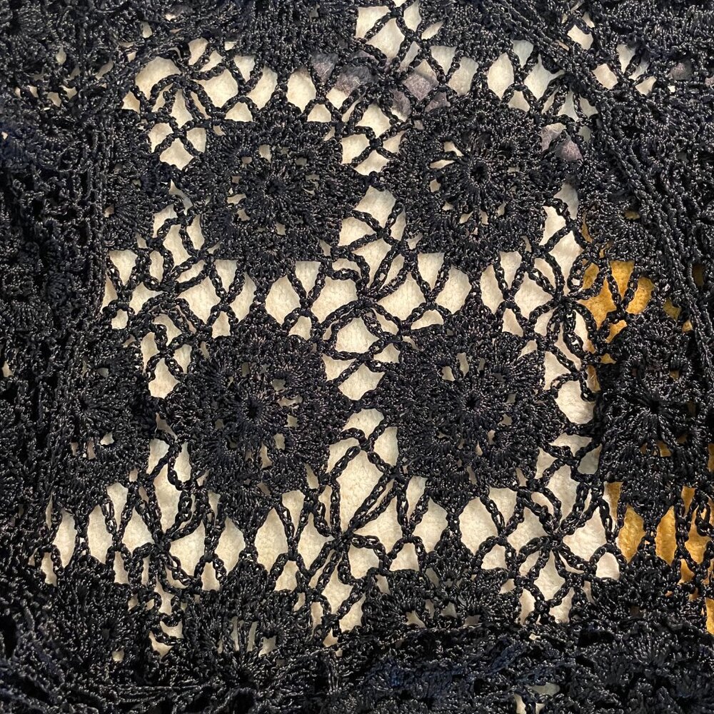The Limited Crocheted Flower 3/4 Sleeve Sheer Top NWOT - Picture 3 of 3